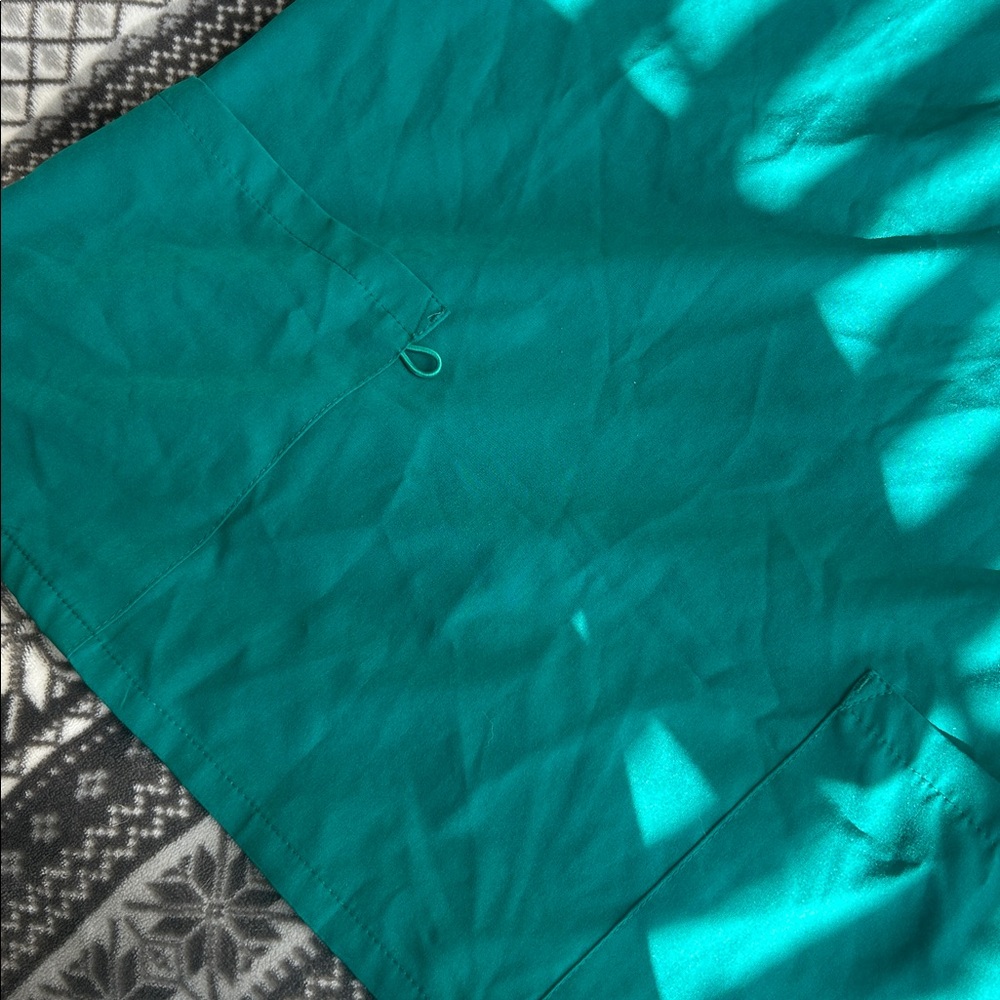 4Flex Scrub Top - Picture 2 of 4